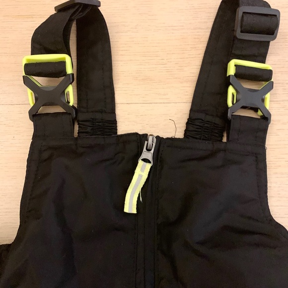 Boys winter ski gear - Picture 4 of 8